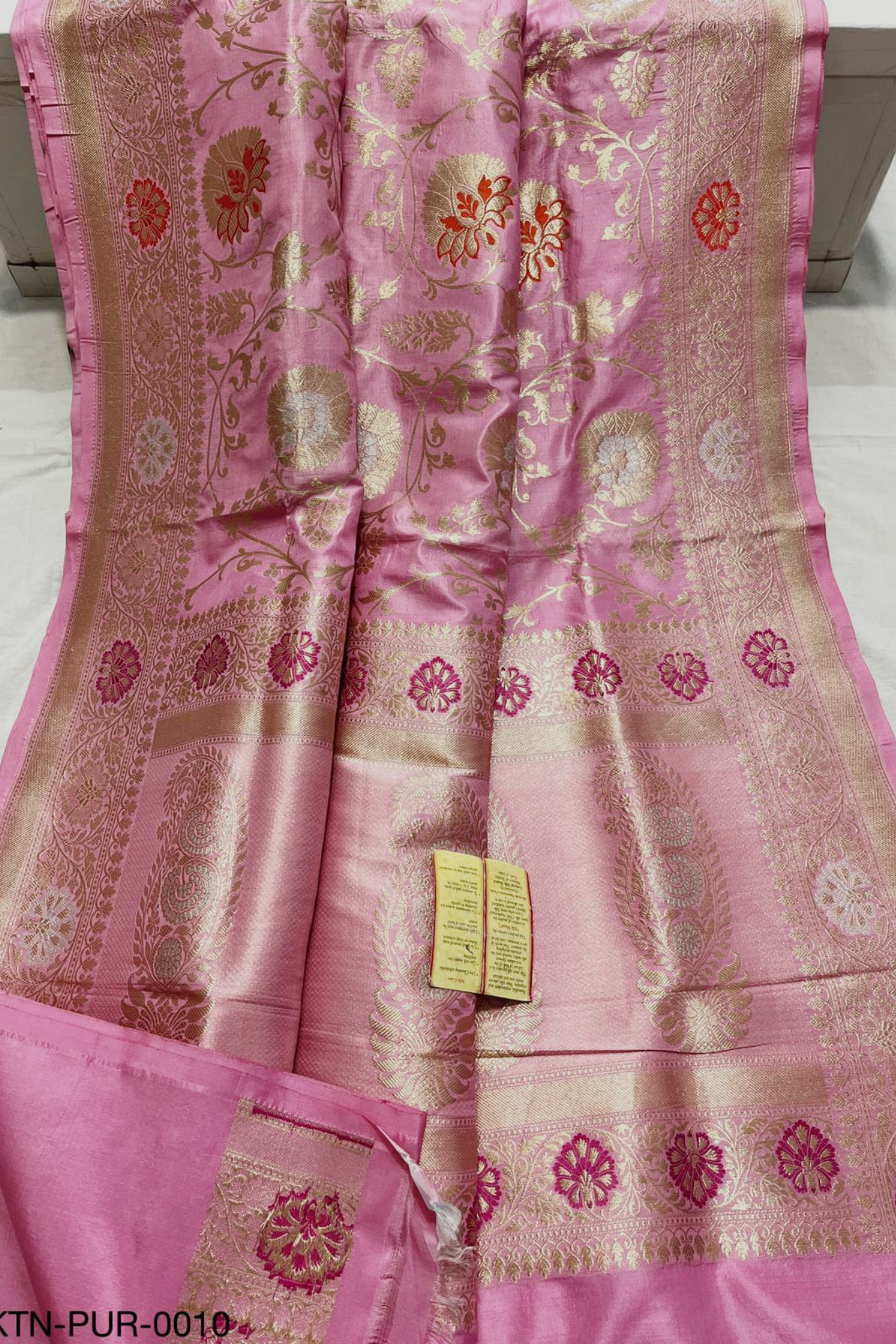 Dark Baby Jaal Jangla Saree With Intricate Zari Weaving
