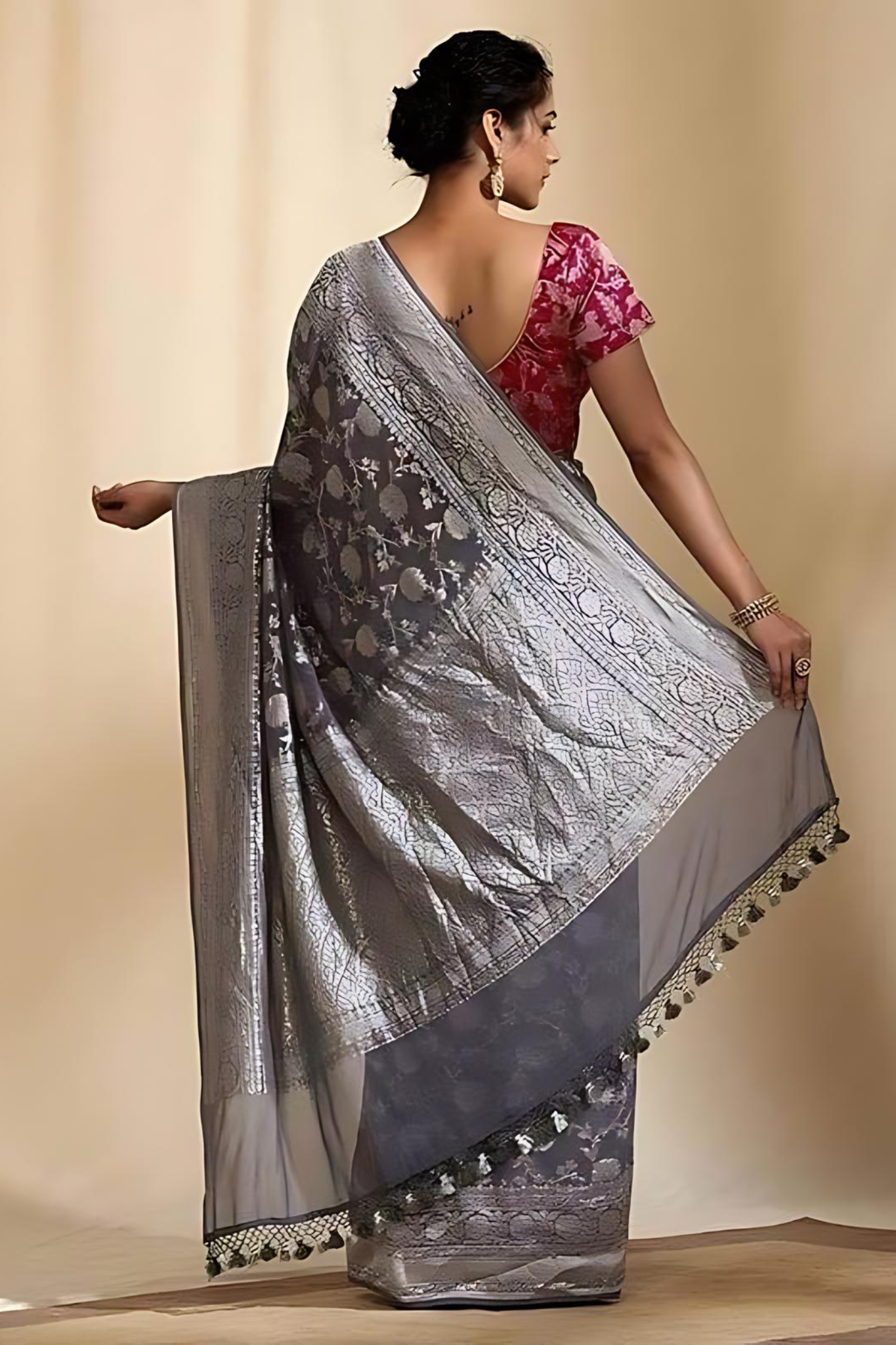 Charcoai Greyi Pure Banarasi Khaddi Georgette Saree