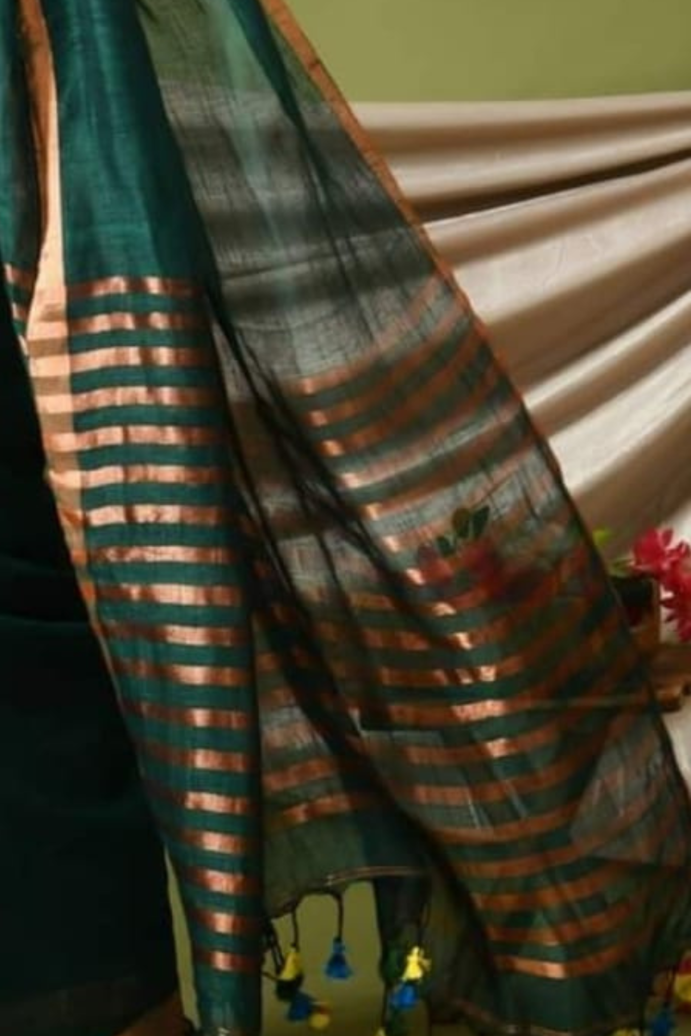Bottle Green Pure Linen Bangal Handloom Saree