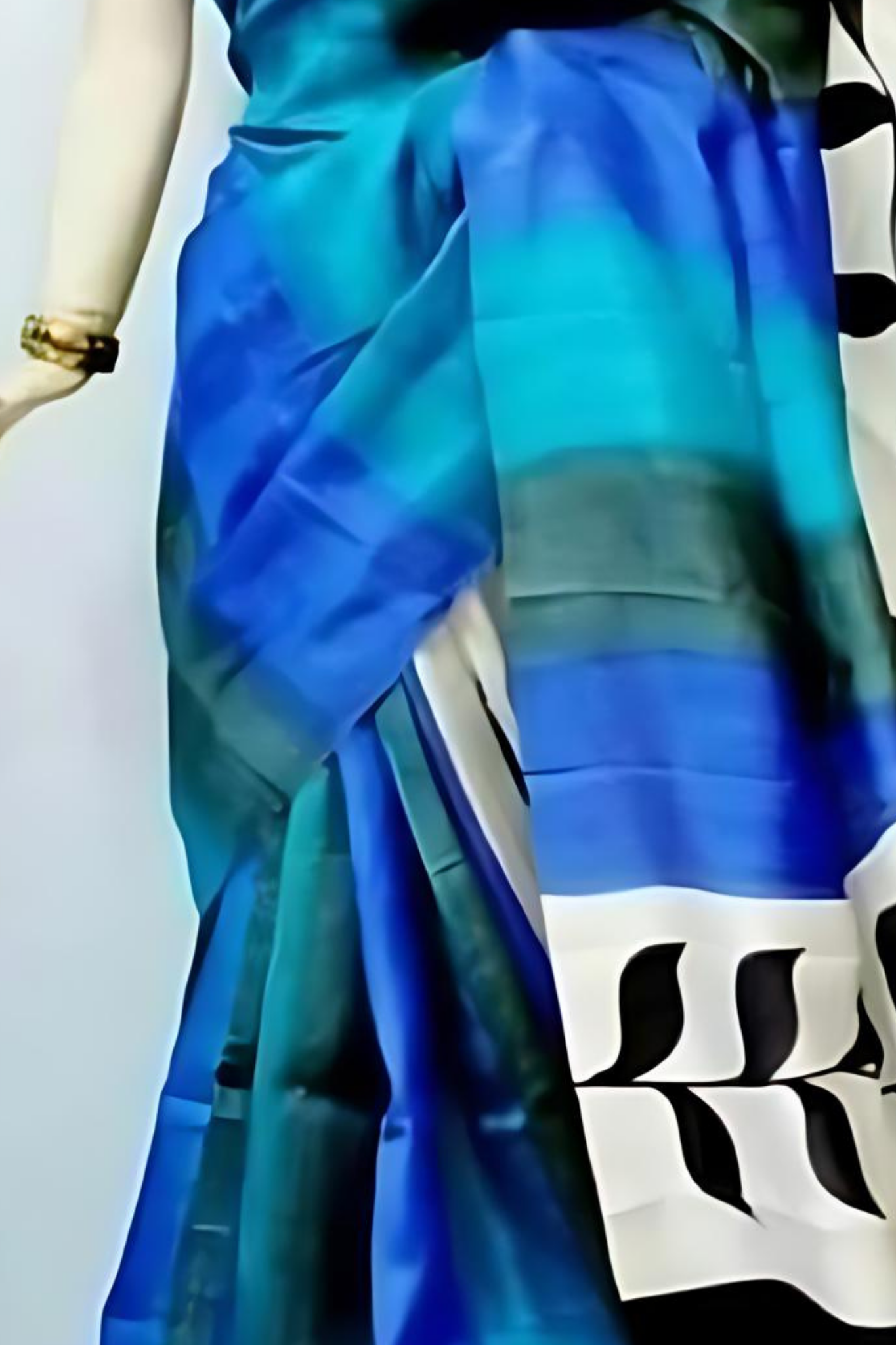 Prismatic Blue Pure Bengal Handloom Saree