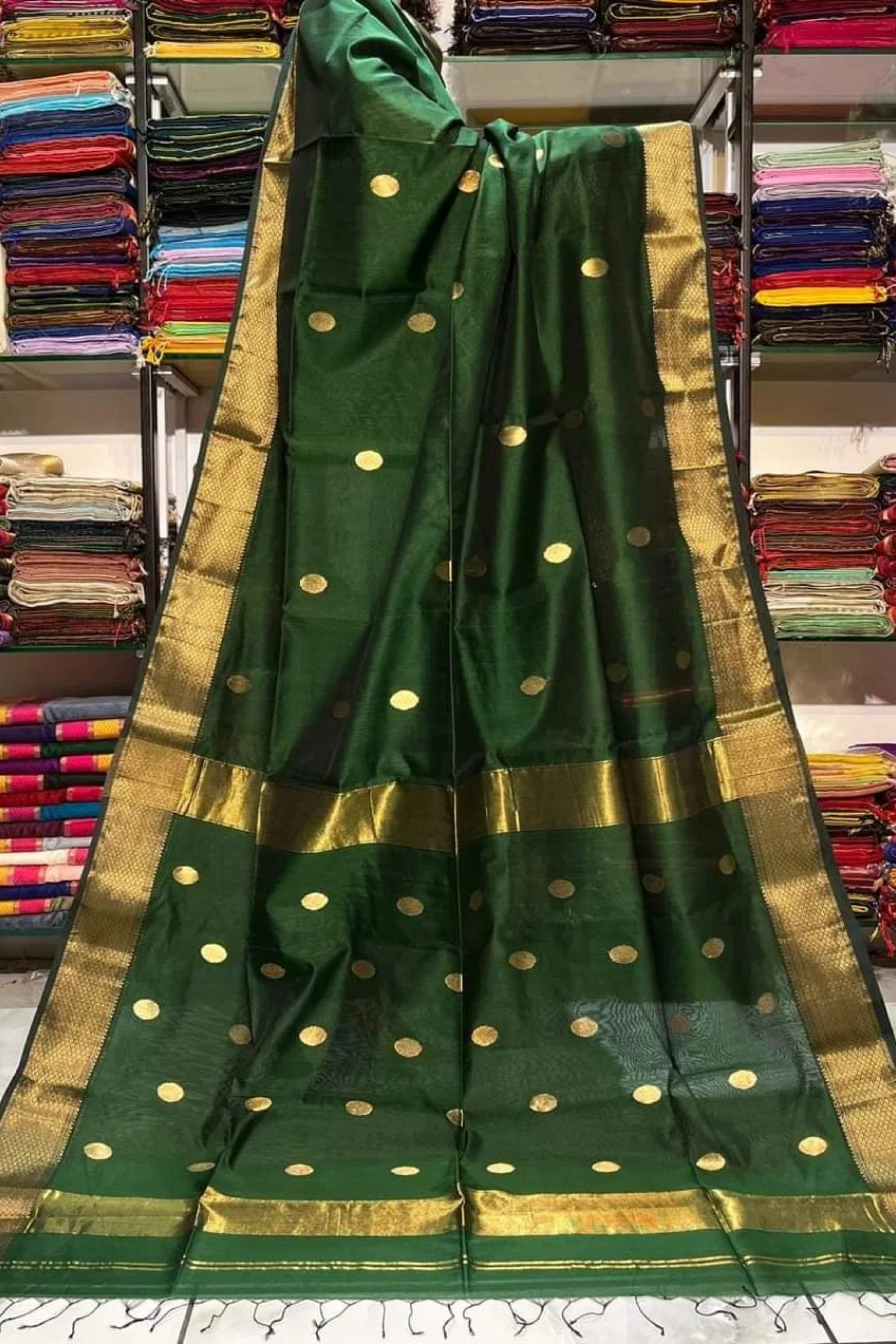 Maheshwari Silk Cotton Saree with Golden Zari Border & Blouse Piece