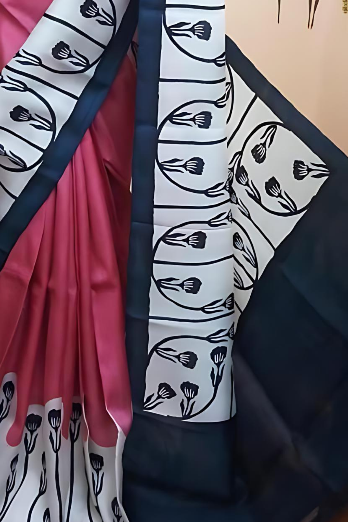 Barbie Pink Wíth White Handpainted Bengal Handloom Saree