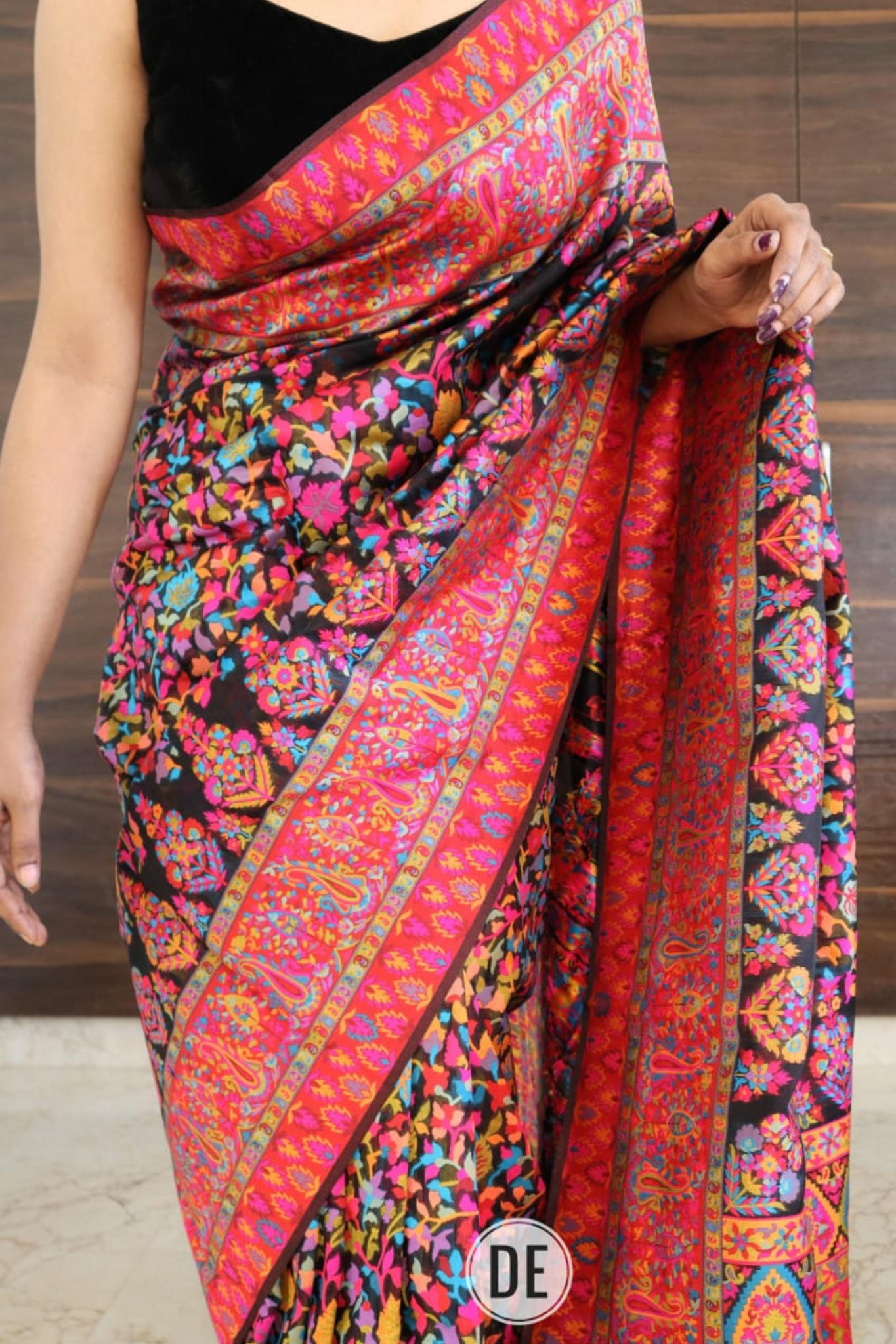 Black Base Multi Thread Weaving Saree