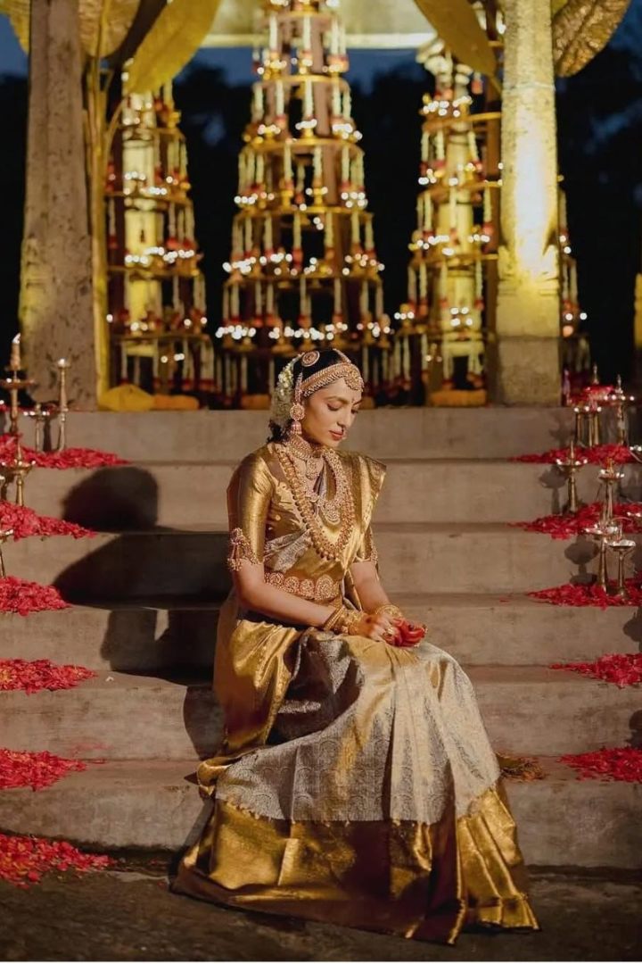 Gorgeous Gold & Silver Kanjivaram Silk Saree with Heavy Pallu and Border with Blouse