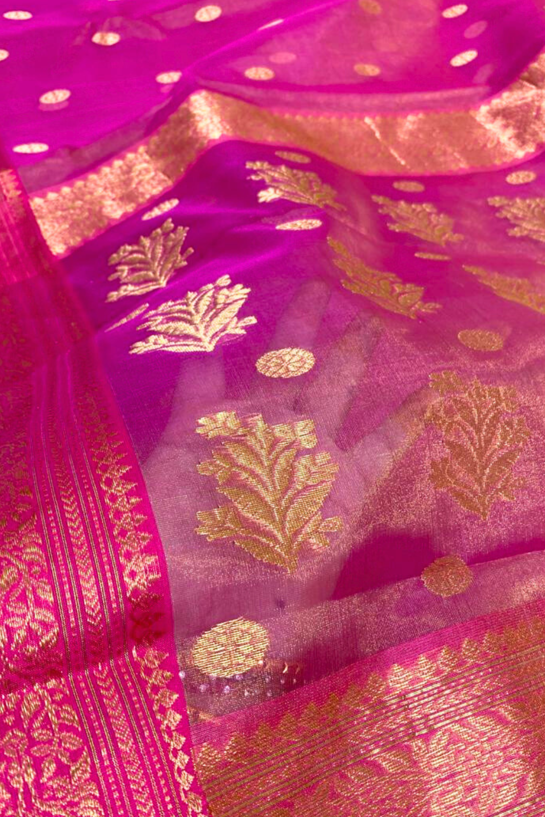 Magenta Pink Dual Tone sarees with naqshi pallu and border