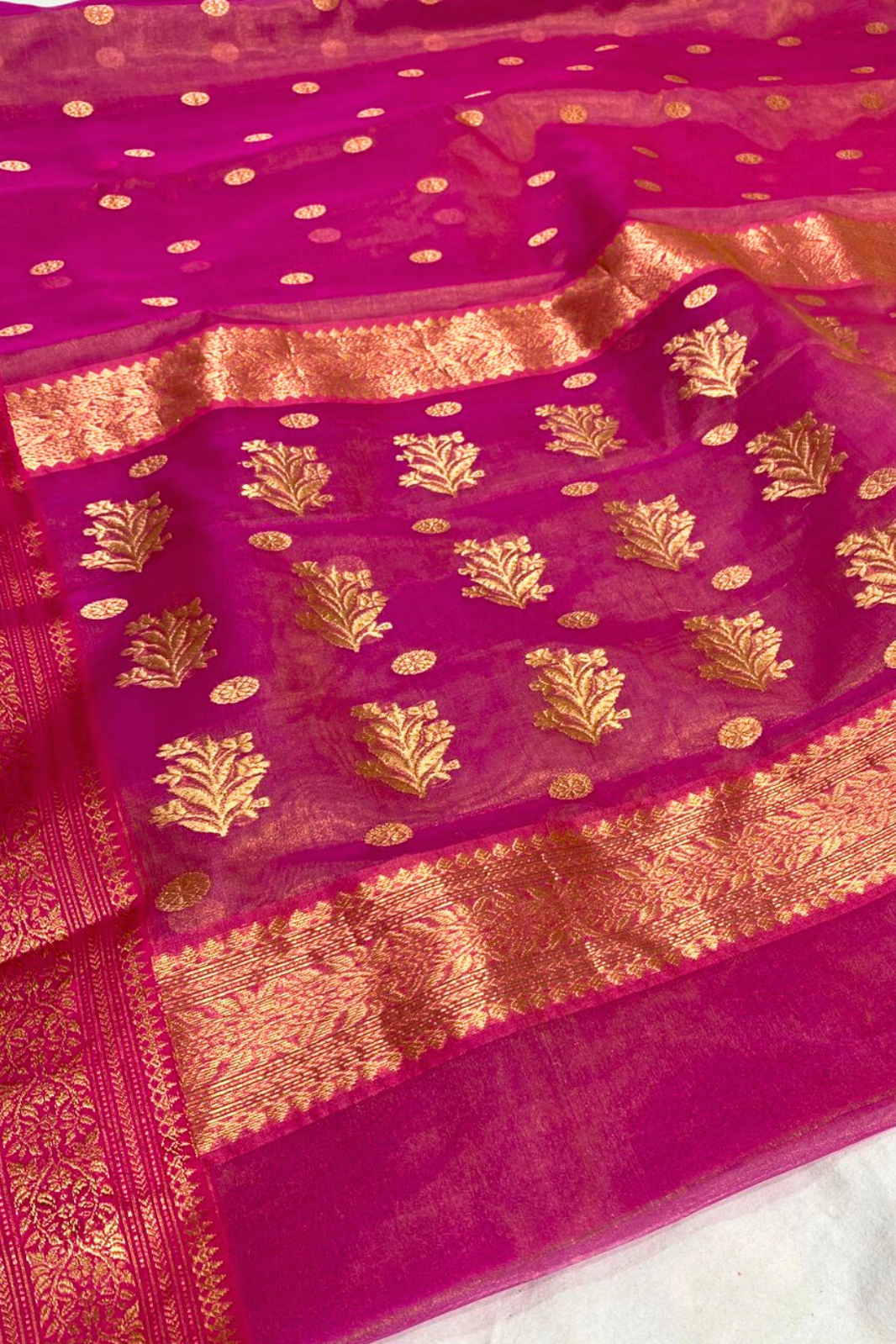 Magenta Pink Dual Tone sarees with naqshi pallu and border