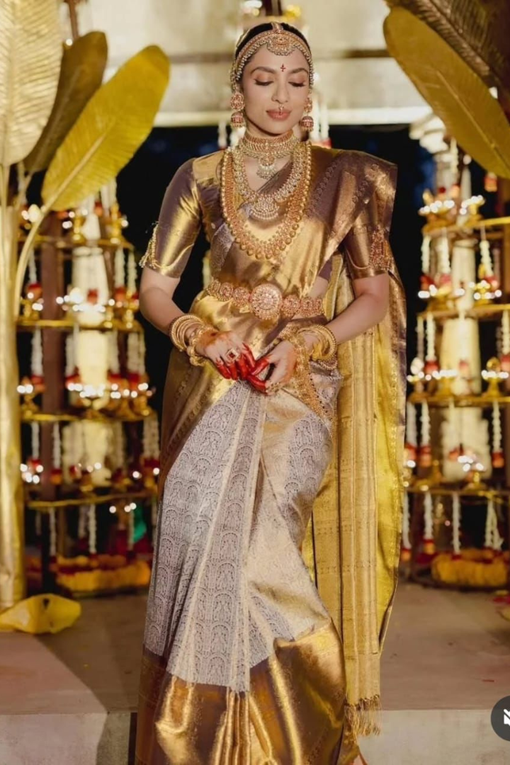 Gorgeous Gold & Silver Kanjivaram Silk Saree with Heavy Pallu and Border with Blouse