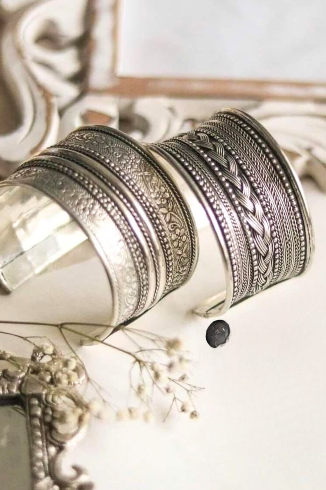 DESIGNER GERMAN SILVER  CUFFS PAIR OF 2 ORIGINAL QUALITY.