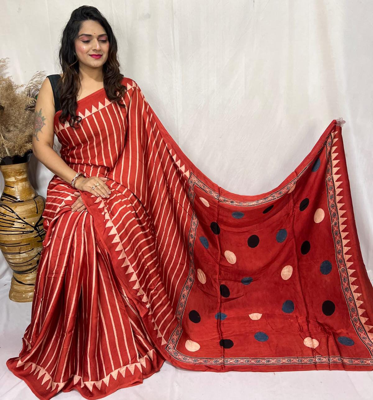 PURE MODAL HANDBLOCK PRINTED NATURAL DYE AJARAKH SILK SAREES WITH BLOUSE 🌹